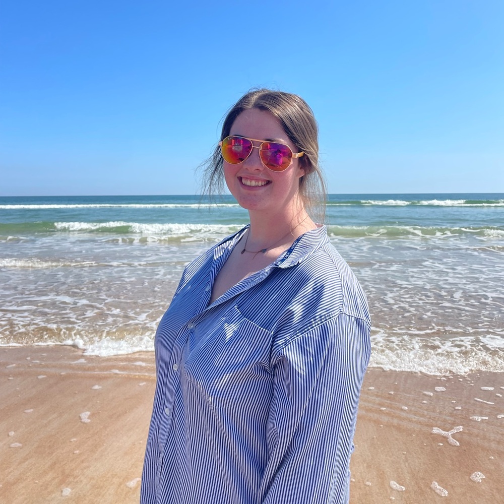 Meet your Posher, Elizabeth